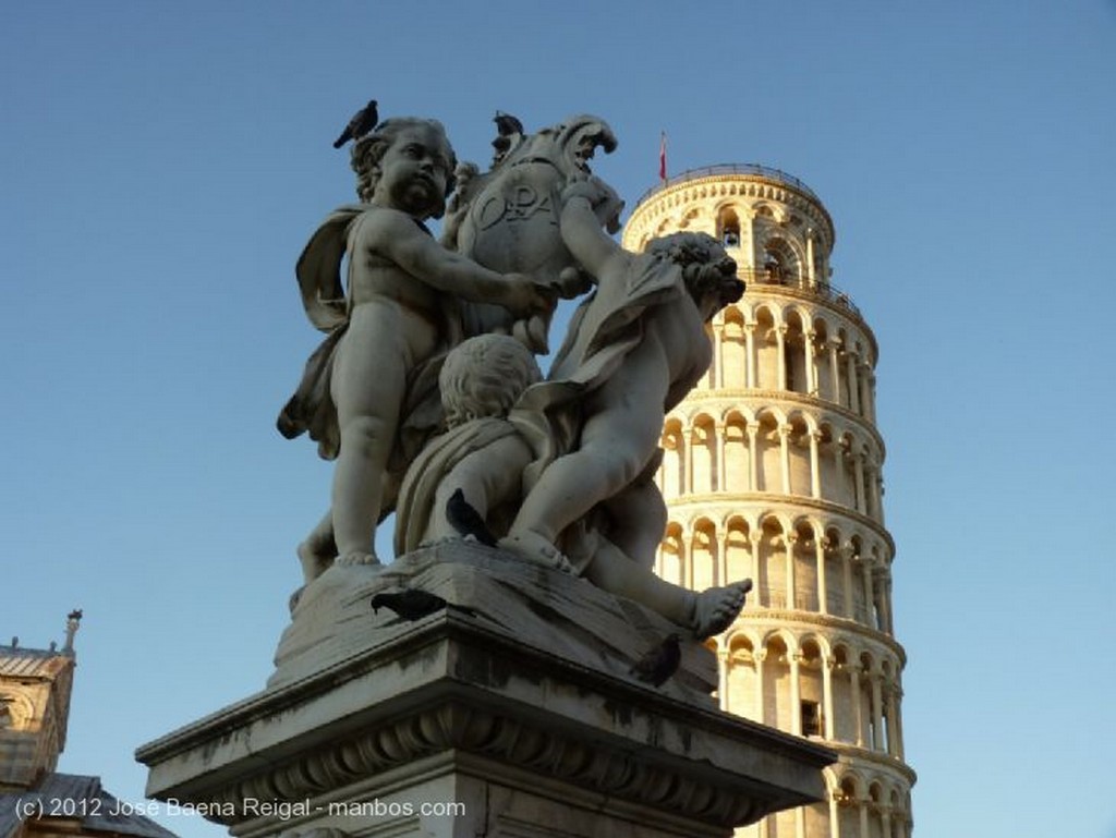 Pisa
Baptisterio, Catedral y Torre
Toscana