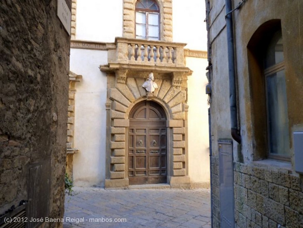 Volterra
Rincon con restaurante
Pisa