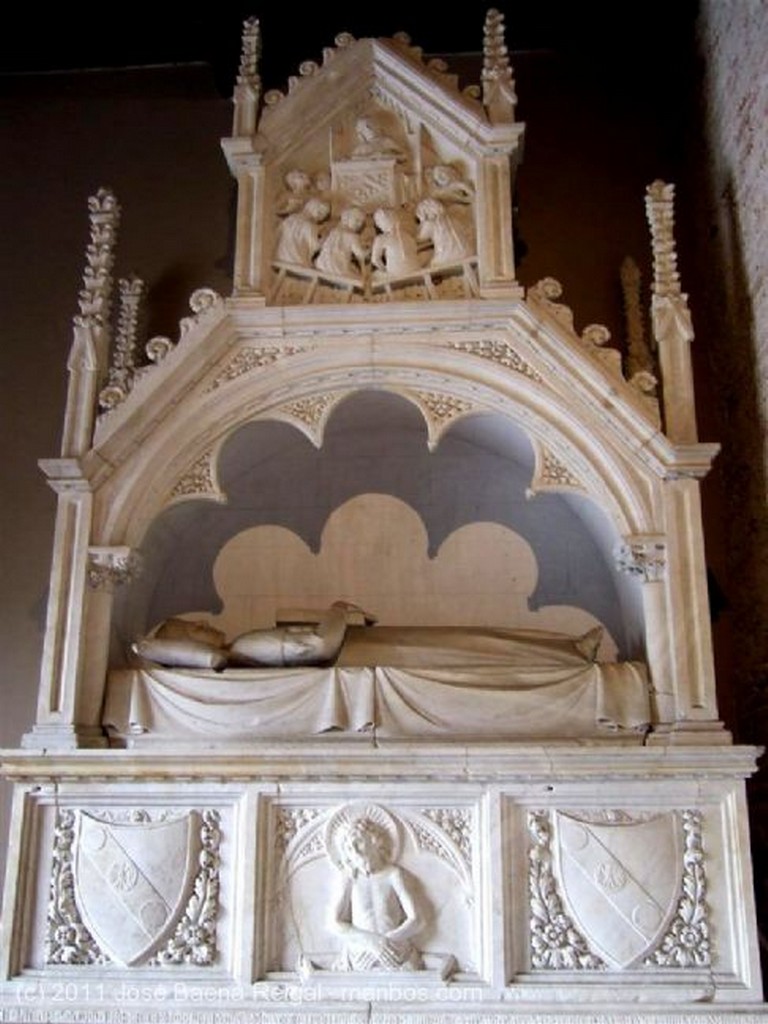 Pisa
Busto de Adriano 
Toscana