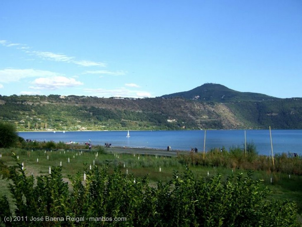 Castel Gandolfo
Fuente centenaria
Lazio