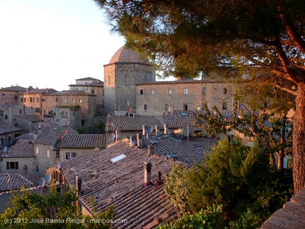 Volterra
Atardecer dorado
Pisa