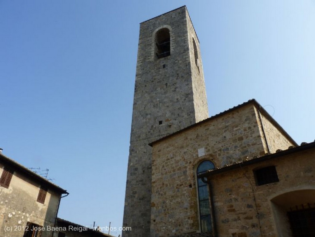 San Gimignano
Calle empinada
Siena