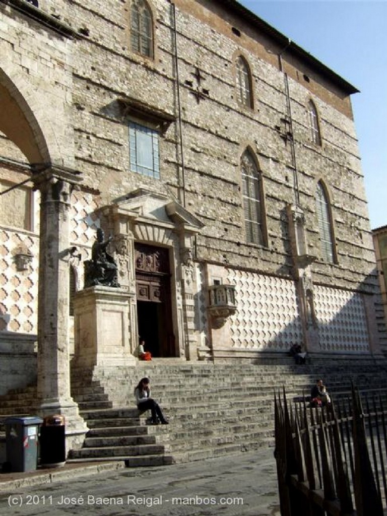 Perugia
Arcos como contrafuertes
Umbria