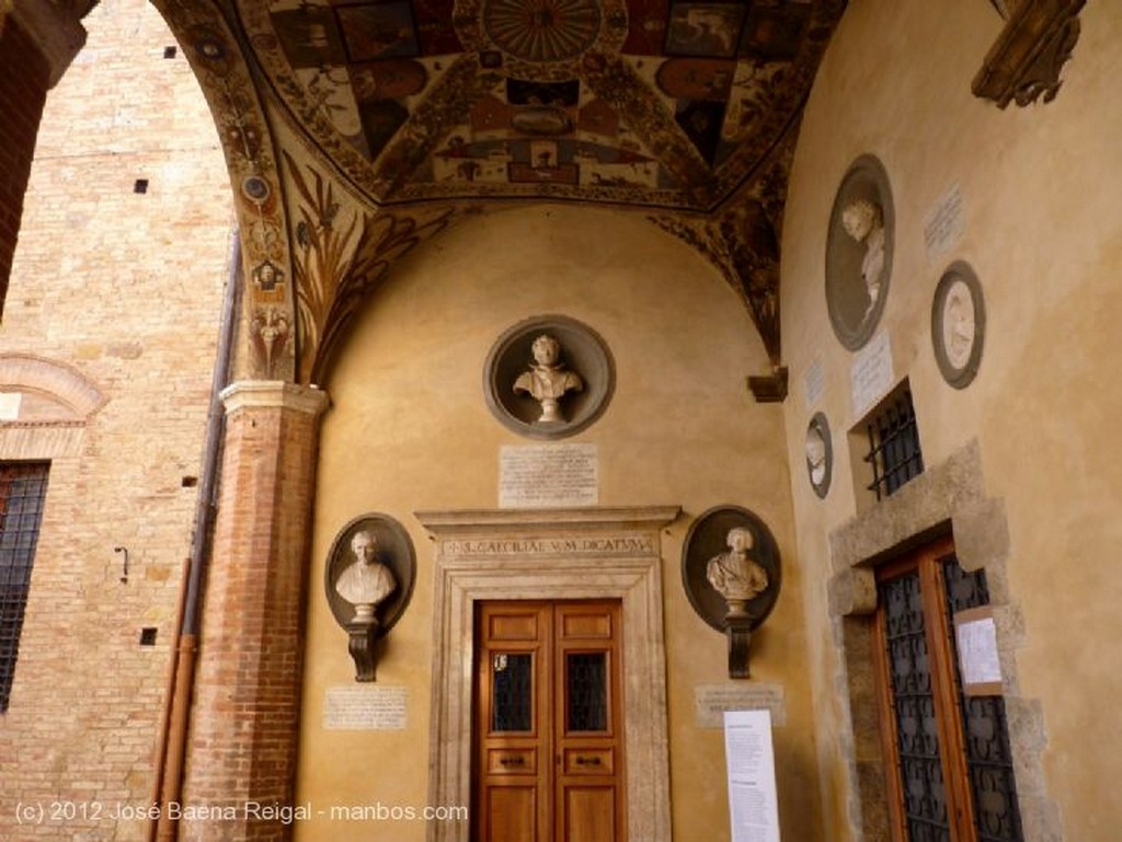 Siena
Patio principal
Toscana