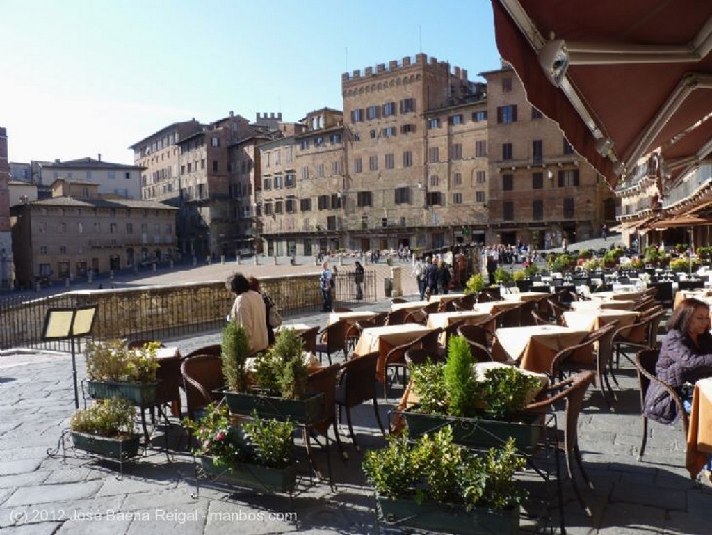 Siena
Fachada del Palazzo Sansedoni
Toscana