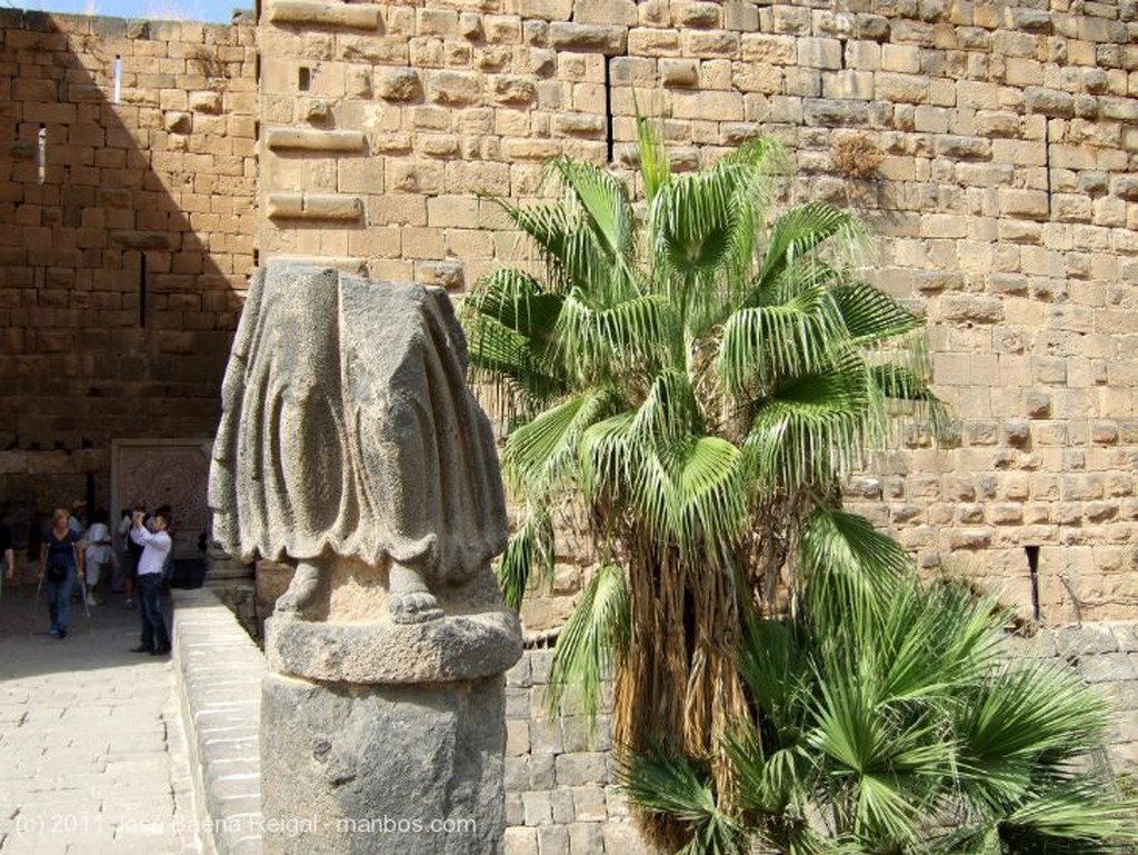 Bosra
Puente de acceso
Dera