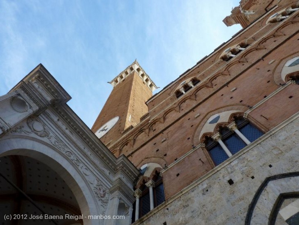 Siena
La Cappella di Piazza 
Toscana