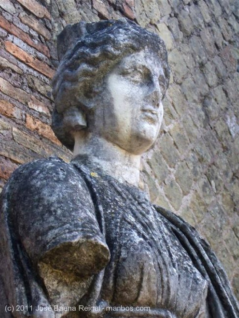 Ostia Antica
Portico interior
Roma