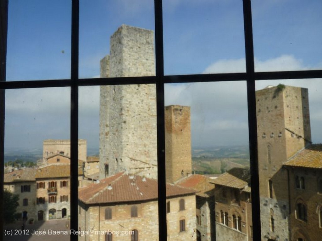 San Gimignano
Esquina con farola
Siena