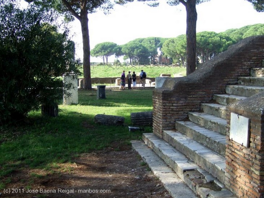 Ostia Antica
Templo de Ceres 
Roma