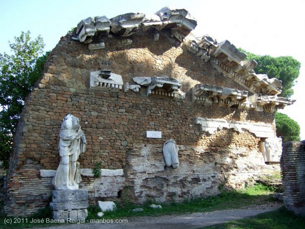 Ostia Antica
Horrea Epaphroditiana
Roma