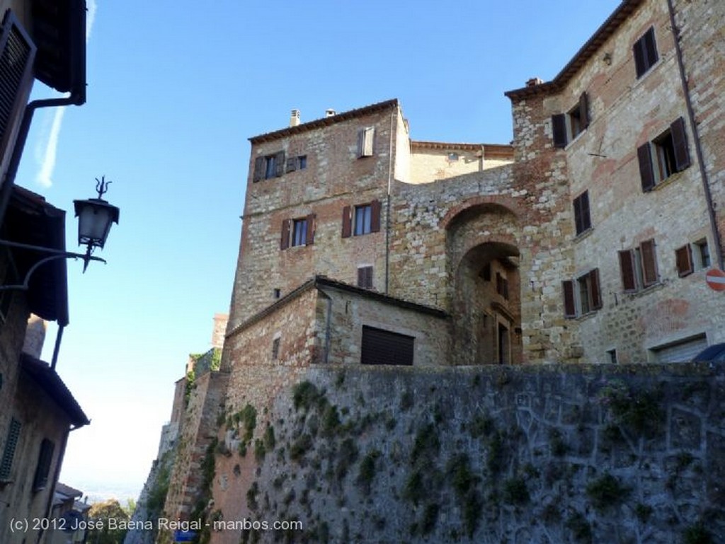 Montepulciano
Colinas feraces
Siena