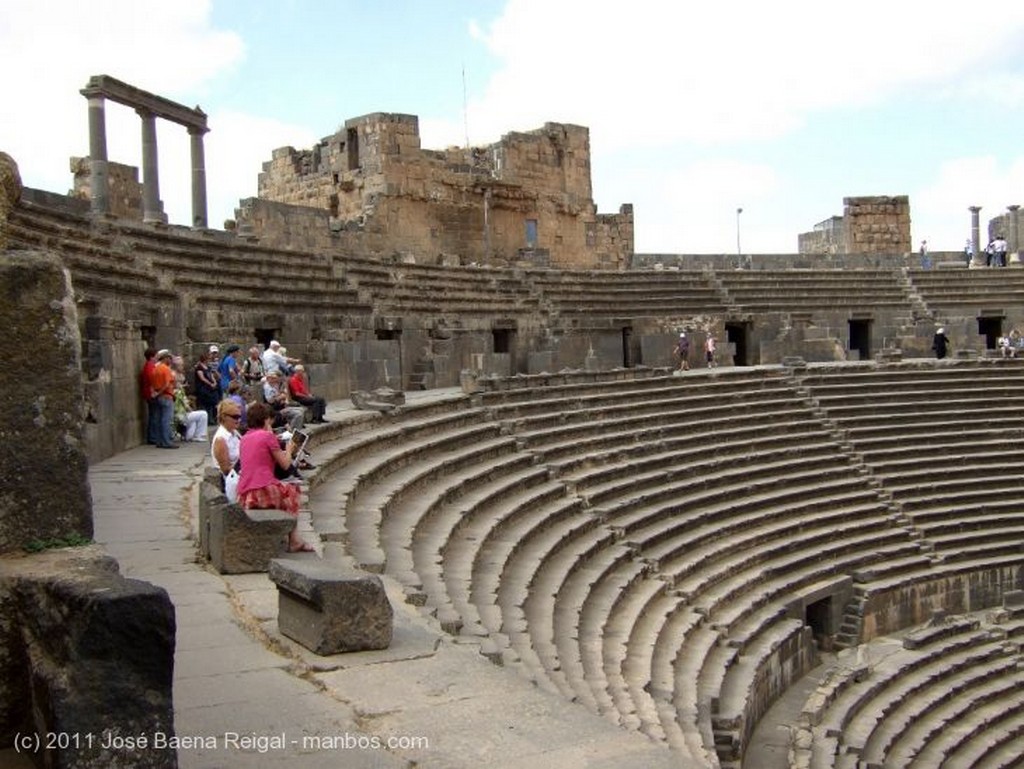 Bosra
Obra del siglo II dC
Dera