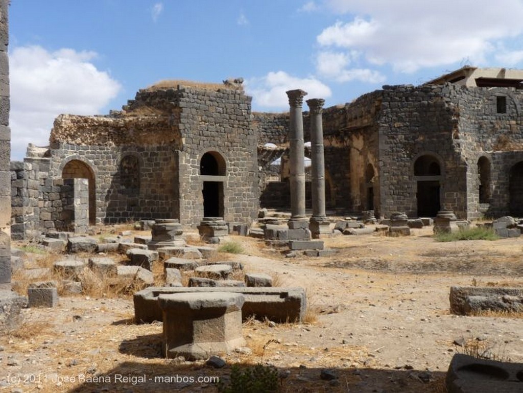 Bosra
Refrescos y zumo de granadas
Dera