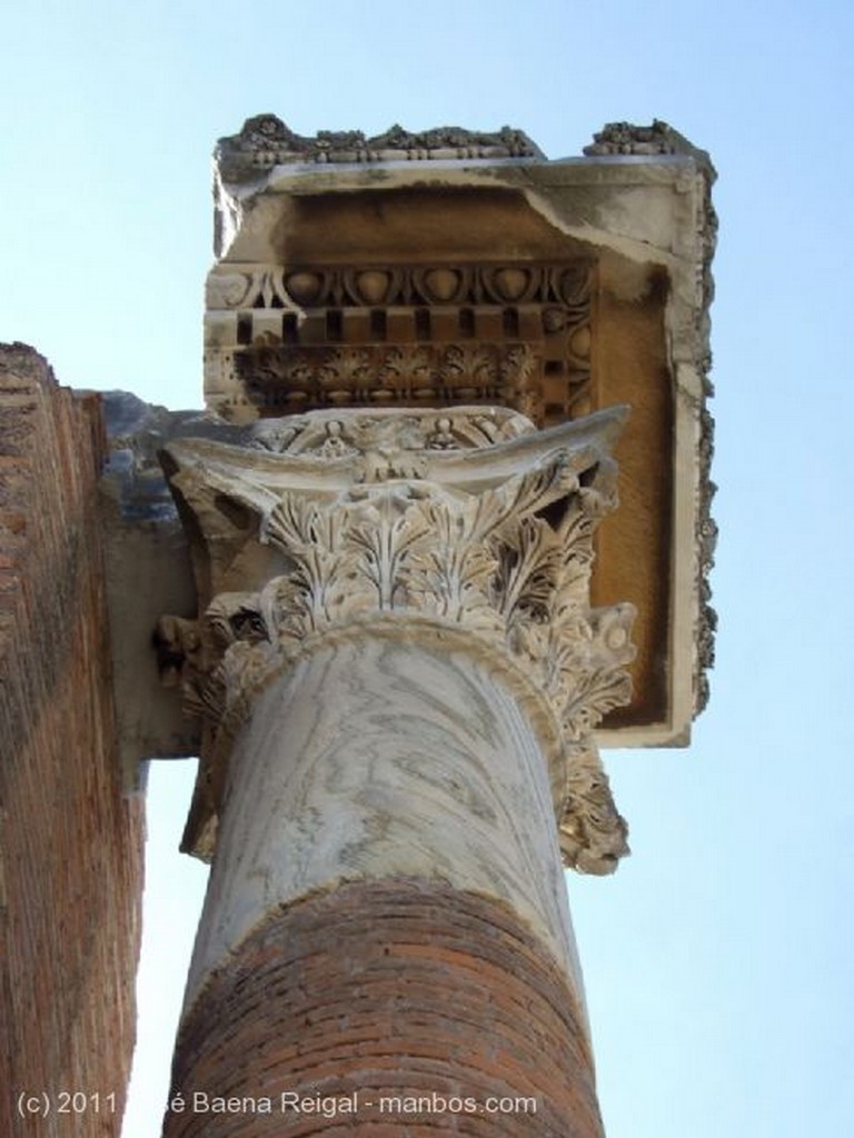 Ostia Antica
Capitel y entablamento
Roma