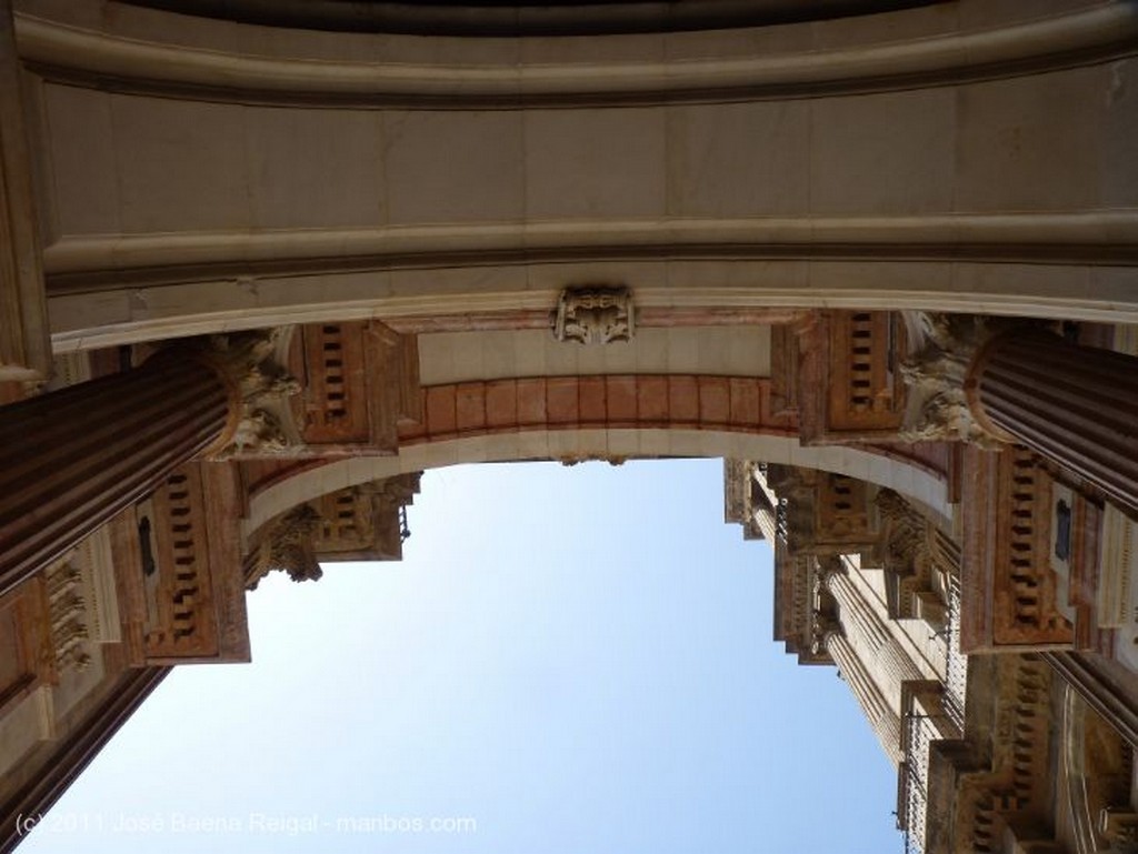 Malaga
Portada de la Catedral
Malaga