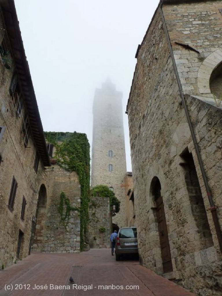 San Gimignano
Terraza entre muros
Siena