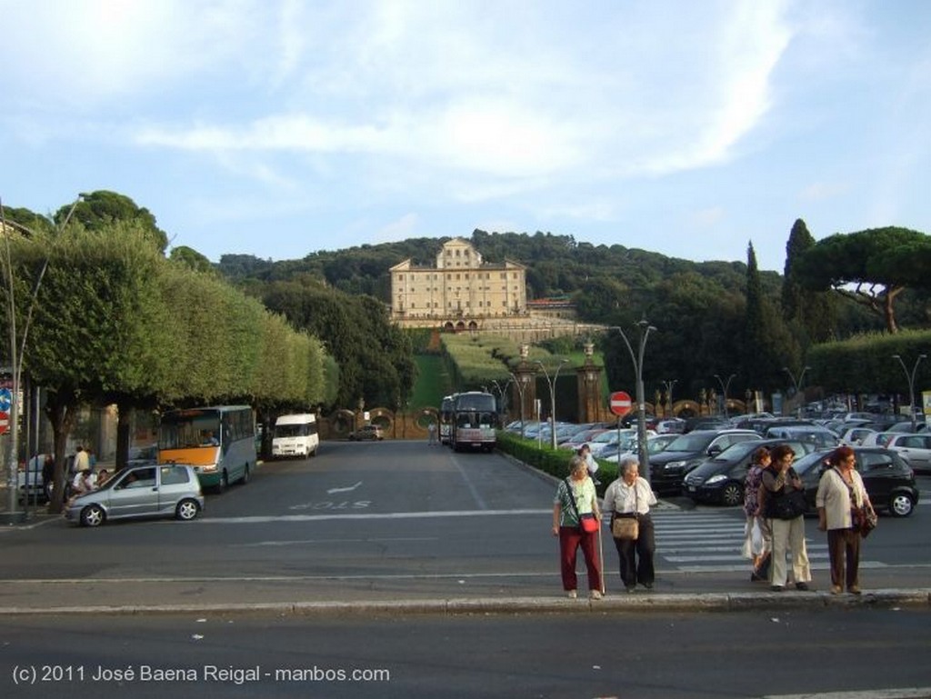 Frascati
Torre de Santa Maria in Vivario 
Lazio