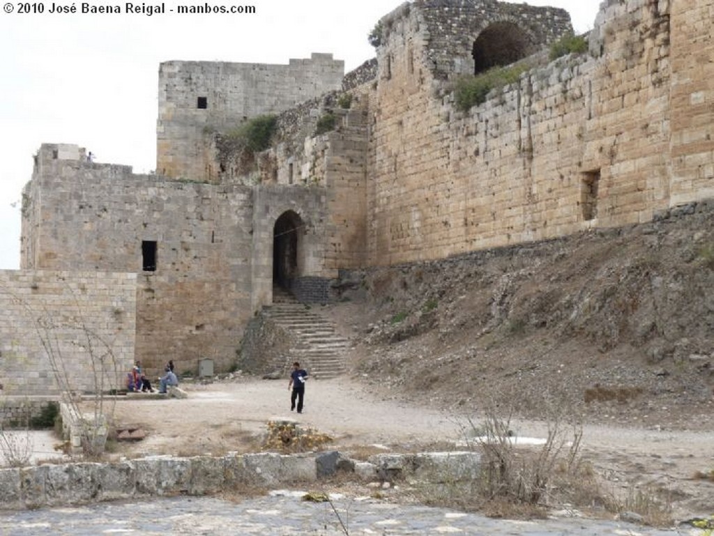 Qaalat Saladin
Foso y pilar del puente levadizo
Siria