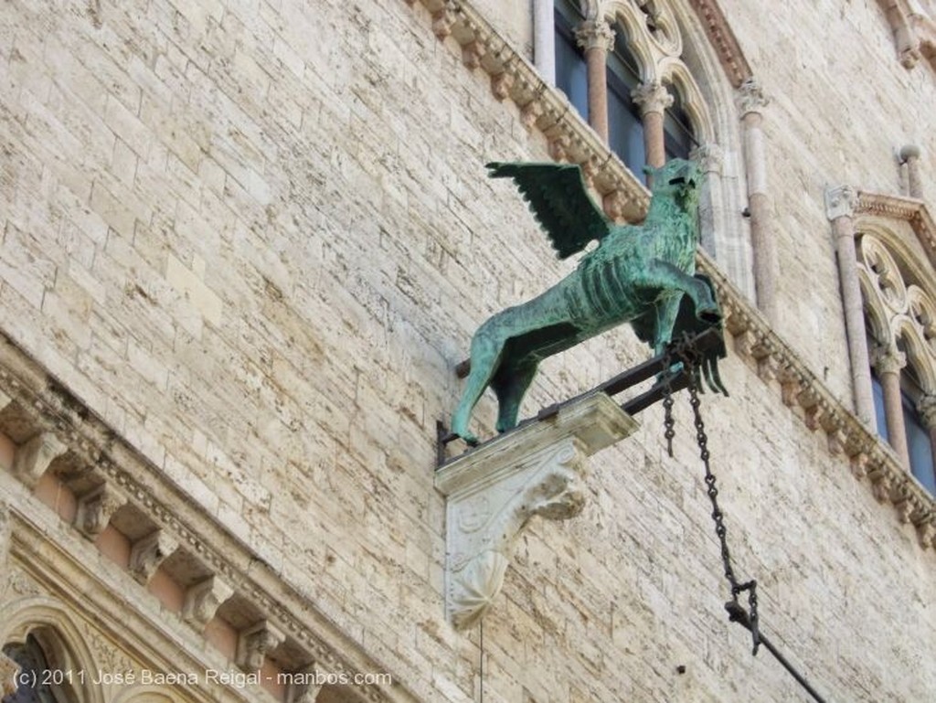 Perugia
Palazzo dei Priori
Umbria