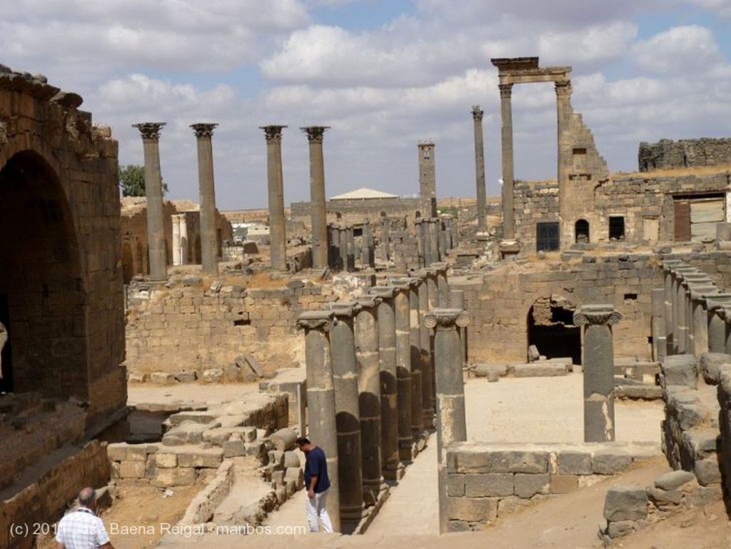 Bosra
Bajada a las Termas
Dera