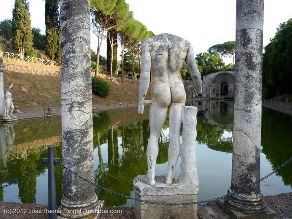 Villa Adriana
Dios fluvial
Roma