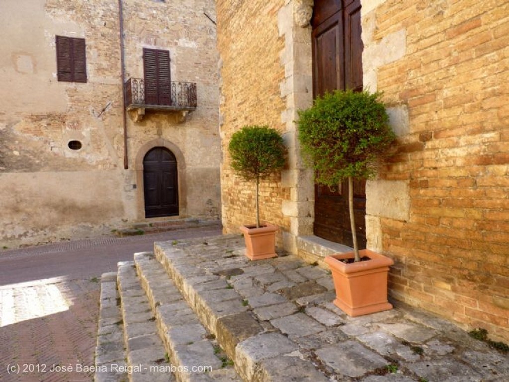 San Gimignano
Frente a San Pietro
Siena