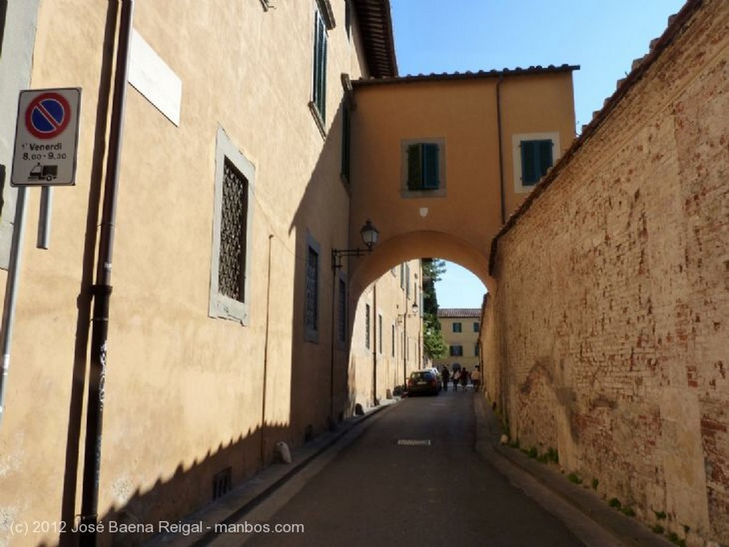 Pisa
Tenderetes
Toscana