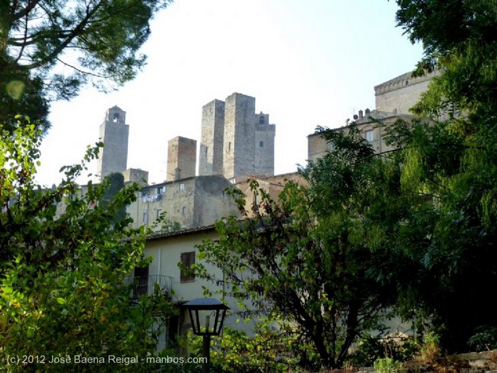 San Gimignano
Calle escalonada
Siena