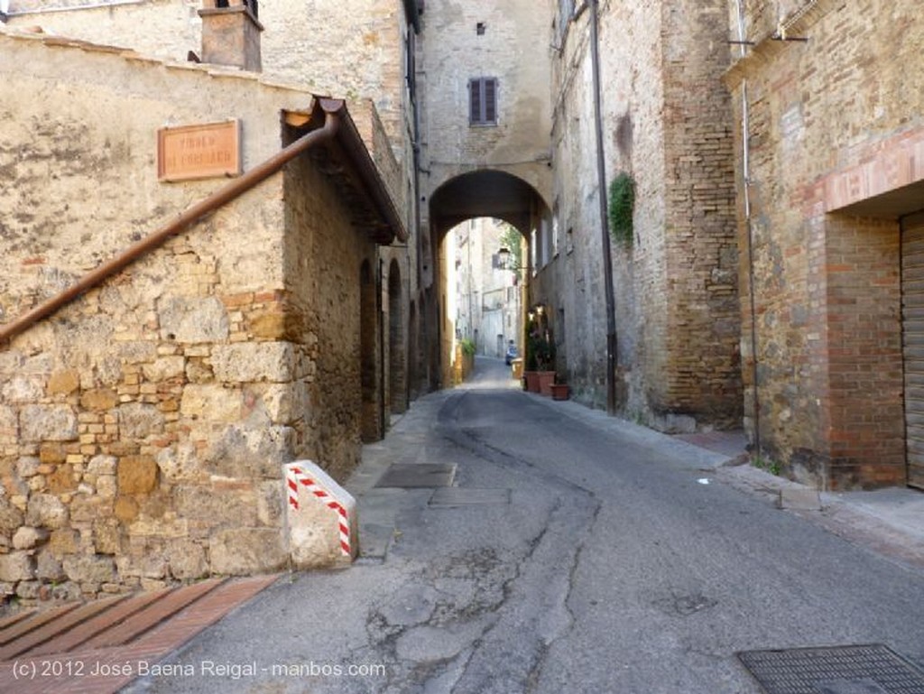 San Gimignano
Fachada con colada
Siena