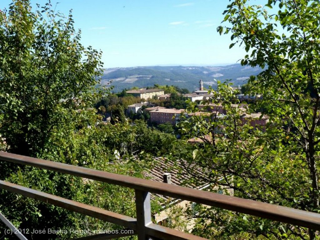 Volterra
Una ciudad que invita al paseo
Pisa