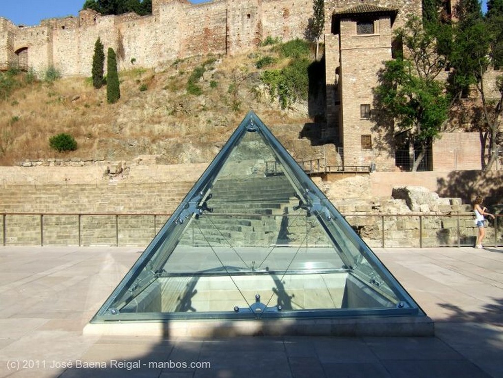 Malaga
Piramide de cristal
Malaga