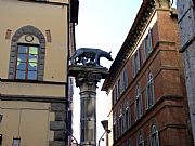 Piazza Tomei, Siena, Italia