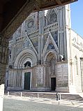 Plaza del Duomo, Orvieto, Italia