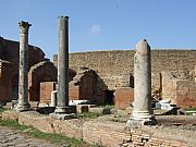 Decumano Massimo, Ostia Antica, Italia