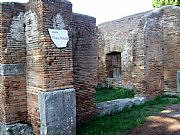 Via dei Vigili, Ostia Antica, Italia