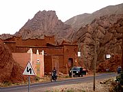 Carretera a Bou Tharar, Gargantas del Dades, Marruecos