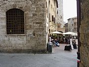 Piazza della Cisterna, San Gimignano, Italia