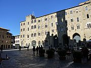 Piazza dei Priori, Volterra, Italia