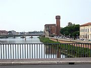 Ponte Solferino, Pisa, Italia