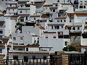 Paseo del Muro , Mijas, España