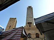 Piazza delle Erbe, San Gimignano, Italia