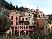 Corso Vittorio Emanuele, Nemi, Italia