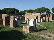 Via de la Palestra, Ostia Antica, Italia