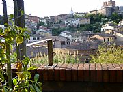 Via Garibaldi, Siena, Italia