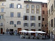 Piazza di San Giovanni, Siena, Italia