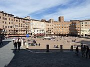 Piazza Il Campo, Siena, Italia