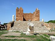 Capitolio, Ostia Antica, Italia