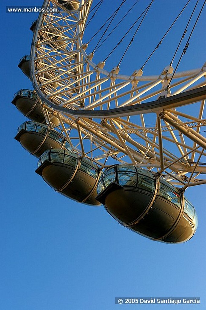 Londres
EYE Y ESTATUA DE DALI
Londres