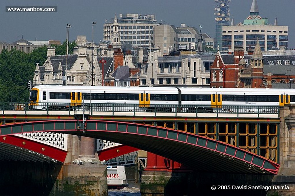 Foto de Londres, Alexandra Bridge, Reino Unido - ALEXANDRA BRIDGE Y BLACKFRIARS BRIDGE